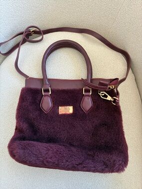 Furniq shearling bag wine 2 way